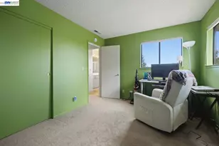 1701 Calais Ct, Fairview, CA 94541 - Photo 30