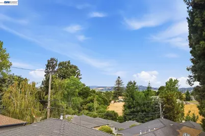 1701 Calais Ct, Fairview, CA 94541 - Photo 34