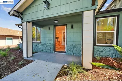 2227 27th St, Oakland, CA 94606 - Photo 6