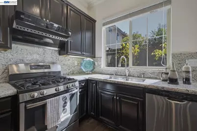 41548 Casabella Cmn, Fremont, CA 94539 - Photo 10
