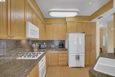 24 Meritage Cmn #1403, Livermore, CA 94551 - Photo 4