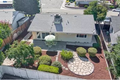 1457 Tulip Way, Livermore, CA 94551 - Photo 4
