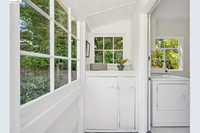 1133 Walnut Street, Berkeley, CA 94707 - Photo 64