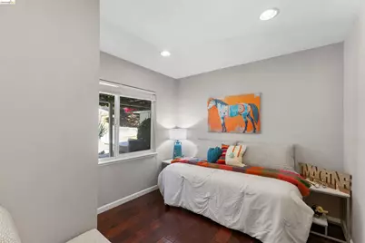 8019 Sterling Dr, Oakland, CA 94605 - Photo 38
