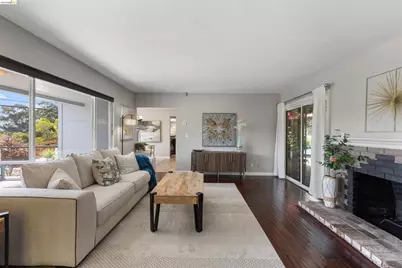 8019 Sterling Dr, Oakland, CA 94605 - Photo 14