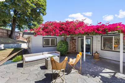 8019 Sterling Dr, Oakland, CA 94605 - Photo 58