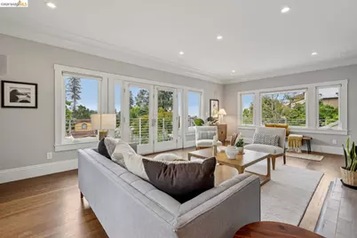 5224 Golden Gate Ave, Oakland, CA 94618 - Photo 8