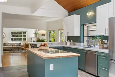 456 62nd St, Oakland, CA 94609 - Photo 14