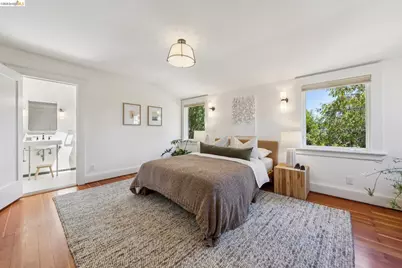 456 62nd St, Oakland, CA 94609 - Photo 22