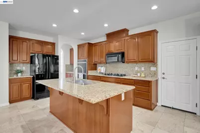 6391 Crystal Springs Cir, Discovery Bay, CA 94505 - Photo 12
