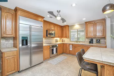 513 Gerard Dr, Lodi, CA 95242 - Photo 10