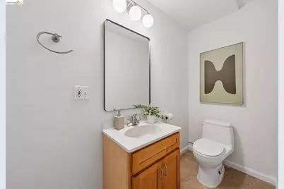 1308 Delaware St, Berkeley, CA 94702 - Photo 32