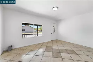2696 Fairfield St, Sacramento, CA 95815 - Photo 10