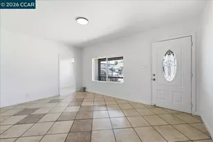 2696 Fairfield St, Sacramento, CA 95815 - Photo 6