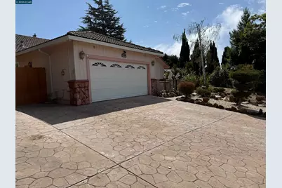 1220 Fascination Cir, Richmond, CA 94803 - Photo 2