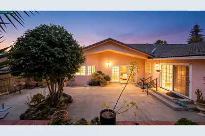 1220 Fascination Cir, Richmond, CA 94803 - Photo 2