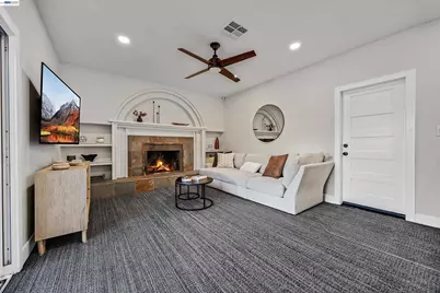 1330 Hillcrest, Livermore, CA 94550 - Photo 4