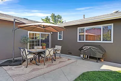 1330 Hillcrest, Livermore, CA 94550 - Photo 26