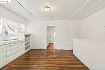 1070-1072 Aileen St, Oakland, CA 94608 - Photo 16