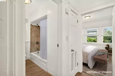 1070 Aileen St, Oakland, CA 94608 - Photo 20