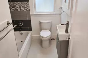 1070 Aileen St, Oakland, CA 94608 - Photo 42