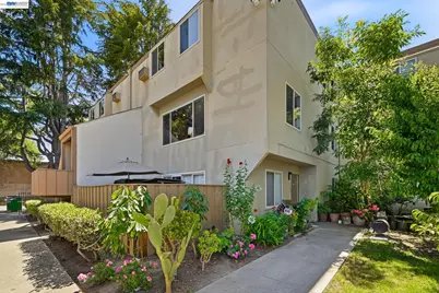 4415 Norwalk Dr #3, San Jose, CA 95129 - Photo 2