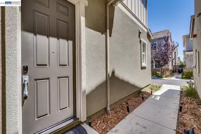 37764 Hickory St, Newark, CA 94560 - Photo 52