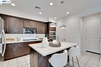 37764 Hickory St, Newark, CA 94560 - Photo 10