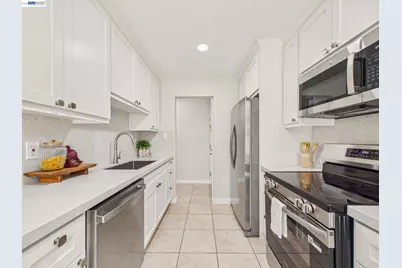8975 Alcosta Blvd #101, San Ramon, CA 94583 - Photo 2