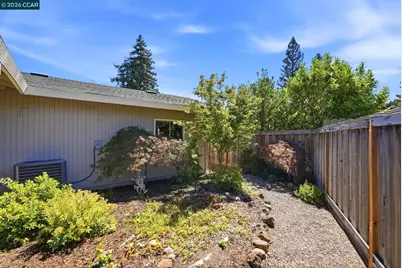 165 Selborne Way, Moraga, CA 94556 - Photo 48