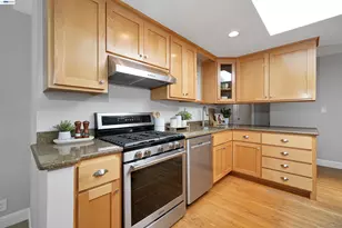 5752 Cold Water Dr, Castro Valley, CA 94552 - Photo 8