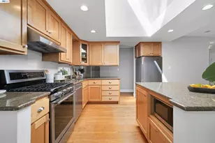 5752 Cold Water Dr, Castro Valley, CA 94552 - Photo 6