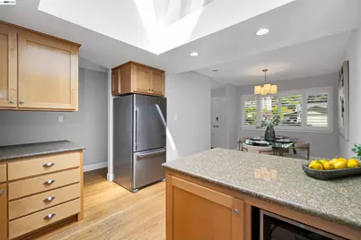 5752 Cold Water Dr, Castro Valley, CA 94552 - Photo 10