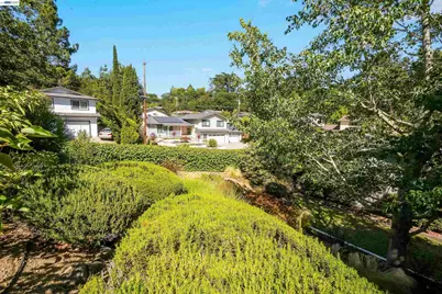 5752 Cold Water Dr, Castro Valley, CA 94552 - Photo 44