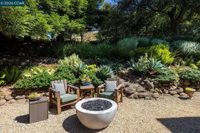 7174 Norfolk Rd, Berkeley, CA 94705 - Photo 20