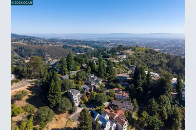 7174 Norfolk Rd, Berkeley, CA 94705 - Photo 24