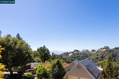 7174 Norfolk Rd, Berkeley, CA 94705 - Photo 18