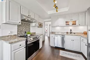 511 Sargent St, San Francisco, CA 94132 - Photo 18