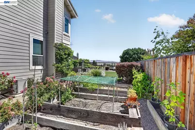 8257 Brittany Dr, Dublin, CA 94568 - Photo 64