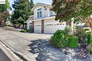 8257 Brittany Dr, Dublin, CA 94568 - Photo 10