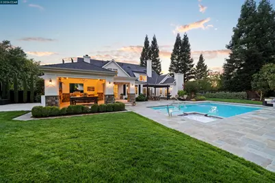 49 Brightwood Cir, Danville, CA 94506 - Photo 2
