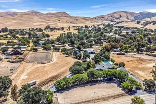 10040 Tesla Rd, Livermore, CA 94550 - Photo 2