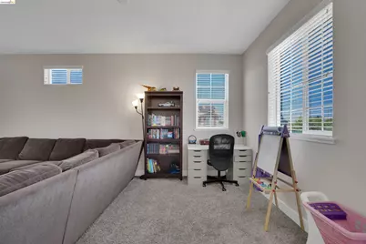 577 Sapphire Parkway, Oakley, CA 94561 - Photo 12