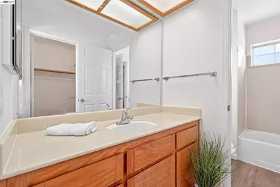 33667 Mello Way, Fremont, CA 94555 - Photo 44