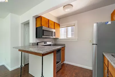 712 56th St, Oakland, CA 94609 - Photo 12