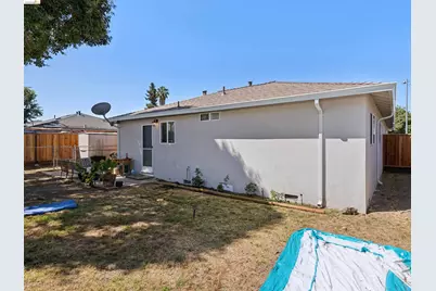 270 Oakland Ave, San Jose, CA 95116 - Photo 14