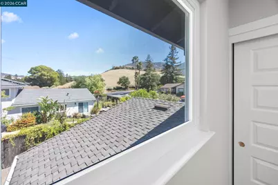 2 El Molino Dr, Clayton, CA 94517 - Photo 30