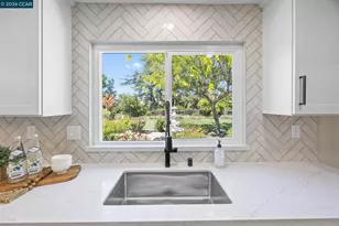2 El Molino Dr, Clayton, CA 94517 - Photo 10