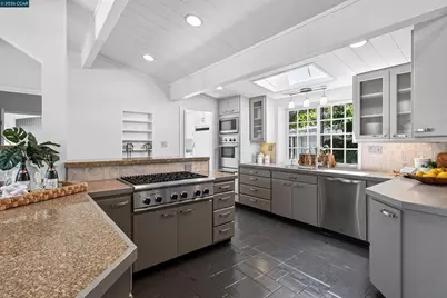 12 Altarinda, Orinda, CA 94563 - Photo 28