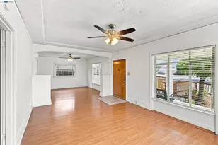 9821 Thermal St, Oakland, CA 94605 - Photo 10